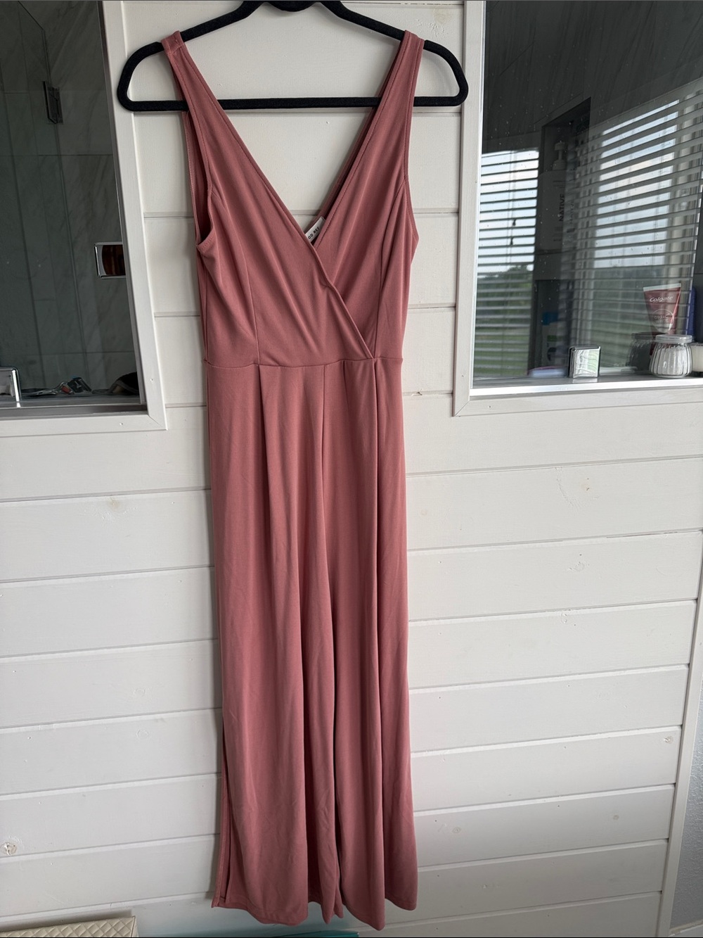 Sleeveless V-Neck Jumpsuit in Dusty Rose